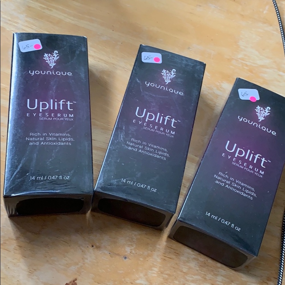 Younique Uplift Eye Serum